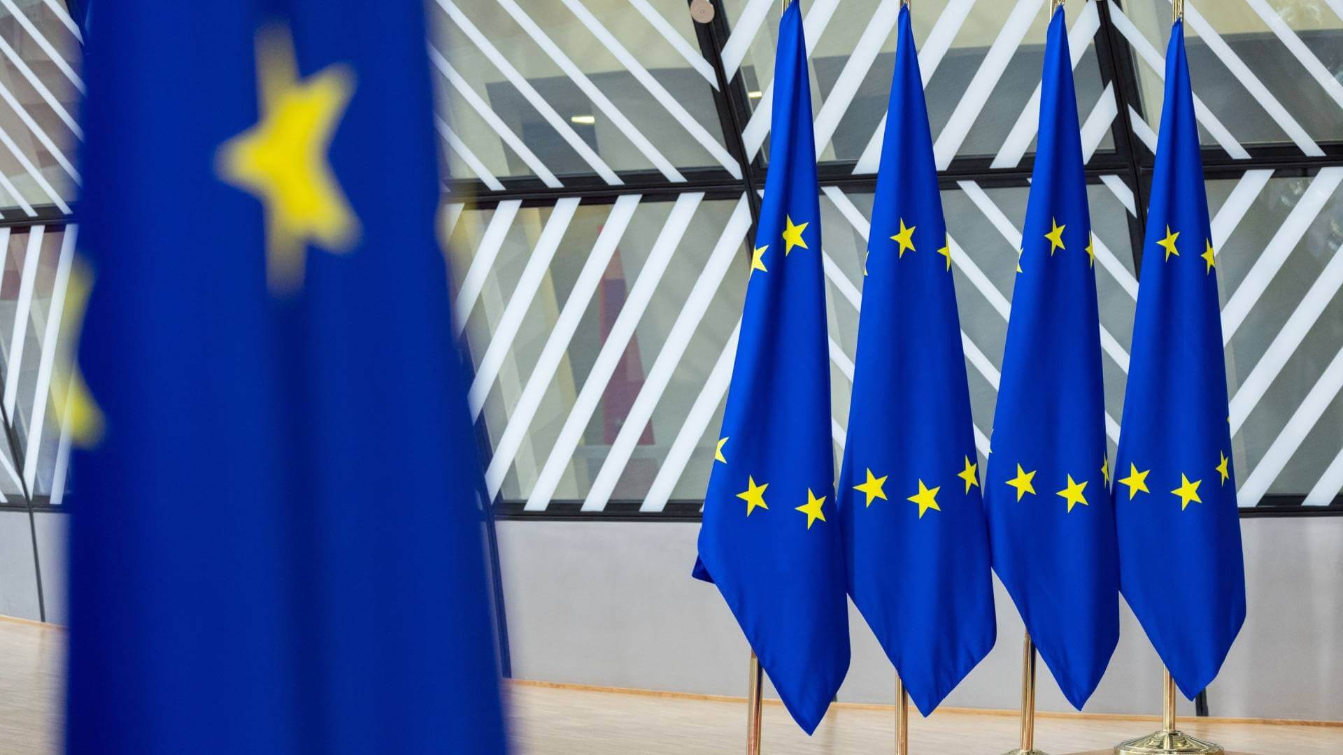 “Equità digitale”, l’UE prepara una nuova legge: più tutele per consumatori e utenti online