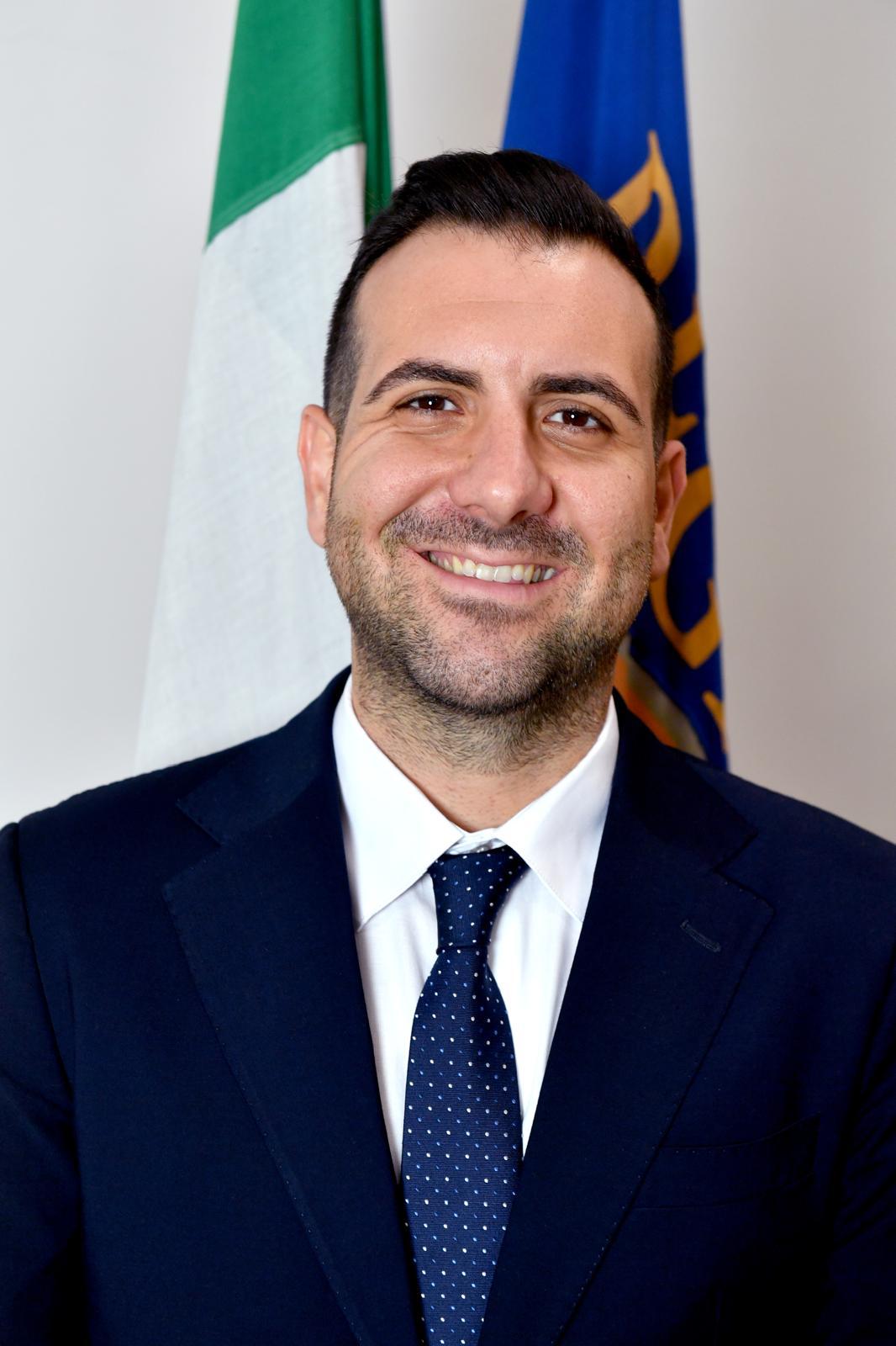 Bullismo e cyberbullismo, Cirillo: «Educazione, dialogo e prevenzione per proteggere i giovani»