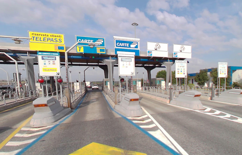 Autotrasporto sotto pressione: pedaggi su, gasolio su, piccoli a rischio