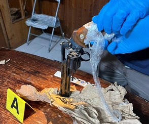 Arrestati due fratelli per detenzione di armi, munizionamento e droga