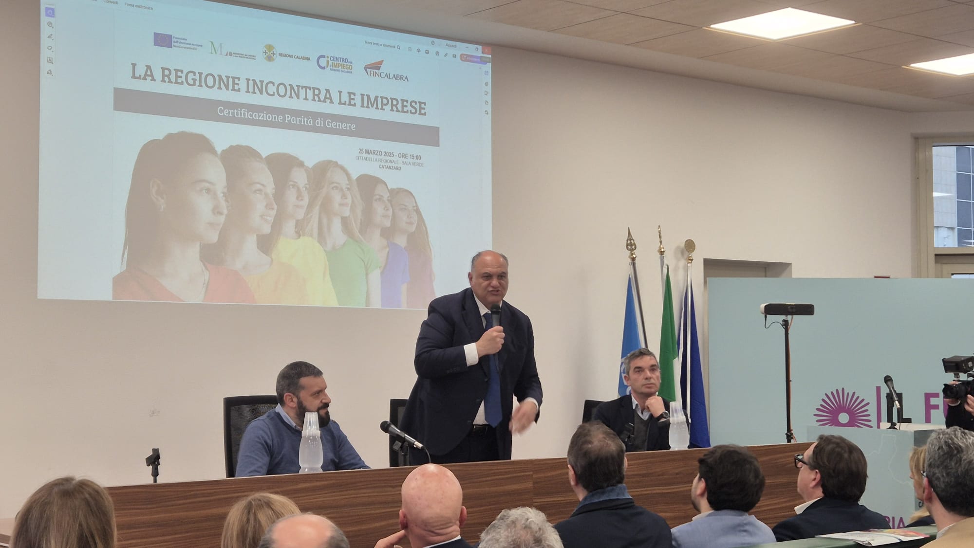 Legge sulla parità di genere: incentivi alle imprese calabresi