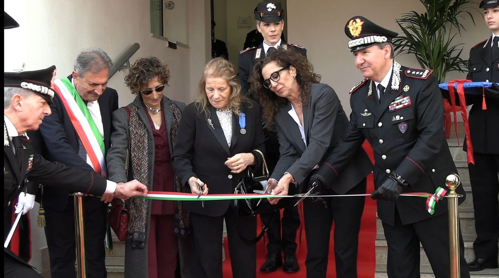 🇮🇹 Sant’Eufemia d’Aspromonte, nuova caserma dei Carabinieri: presidio di legalità intitolato all’eroe Pasquale Azzolina