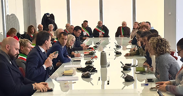 Crisi Konecta, la Regione entra in campo: sindacati al tavolo, lavoro appeso a un filo