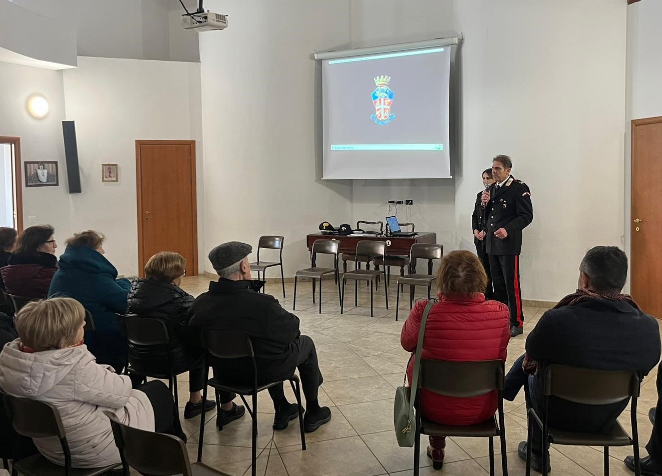 “Truffe agli anziani: a Campo Calabro i Carabinieri incontrano i cittadini per difendersi dai raggiri”