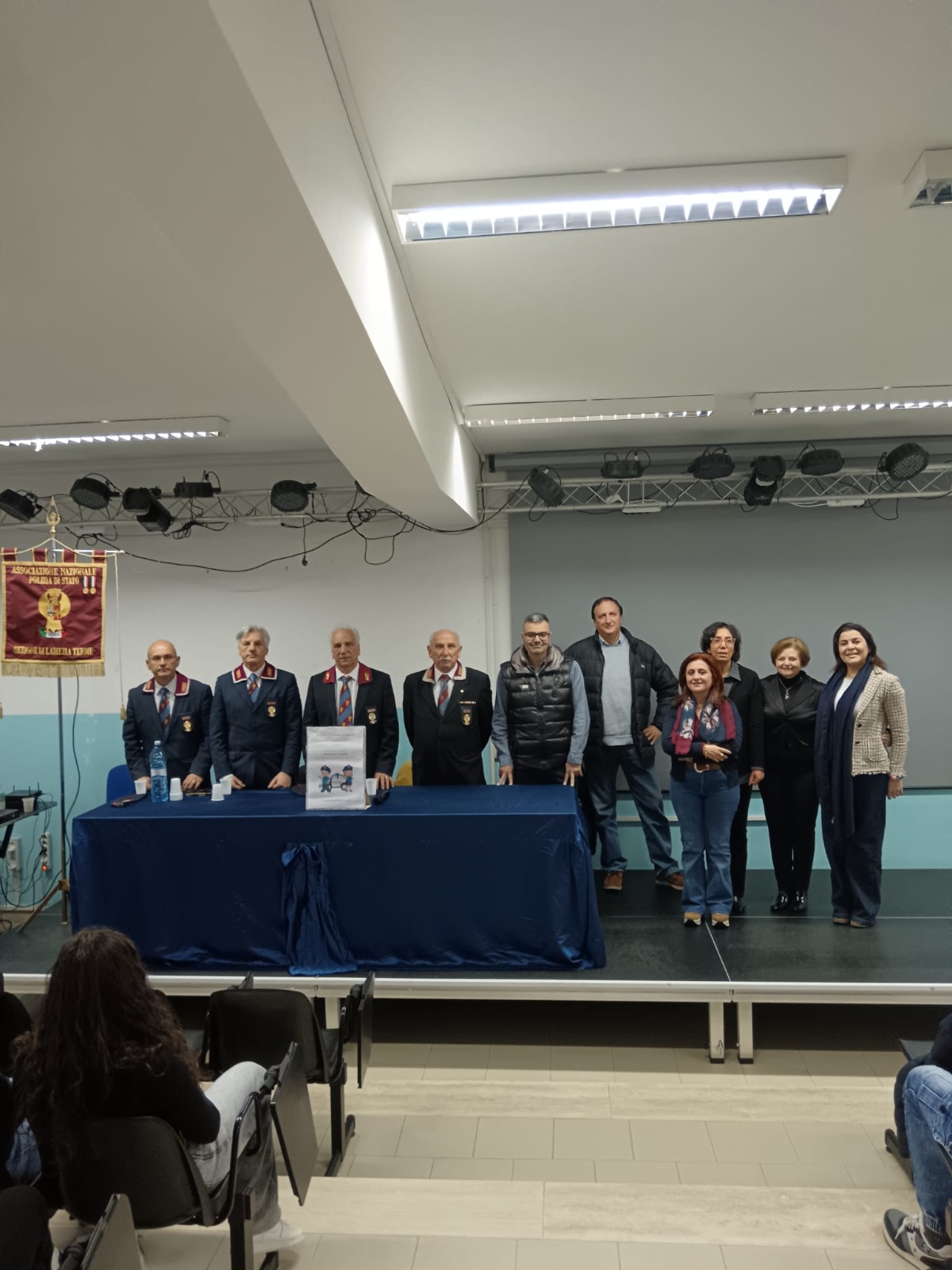 Legalità e prevenzione a scuola: a Lamezia Terme studenti protagonisti dell’incontro con la Polizia di Stato