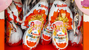 Pasqua più cara: uova di cioccolato fino al +10%, prezzi alle stelle per le famiglie