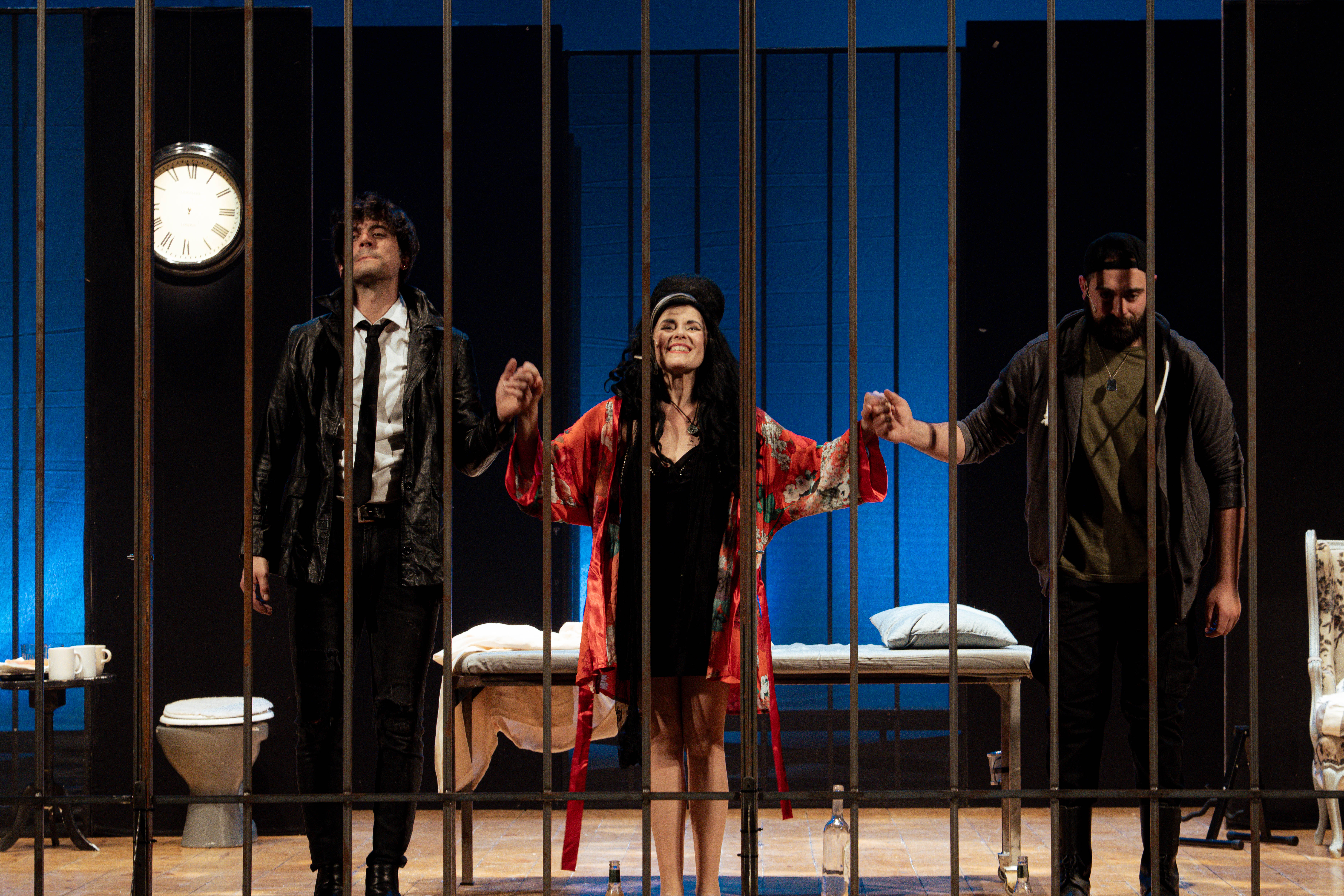 Amy Winehouse rivive in scena: Melania Giglio incanta Lamezia con un ritratto intenso e struggente