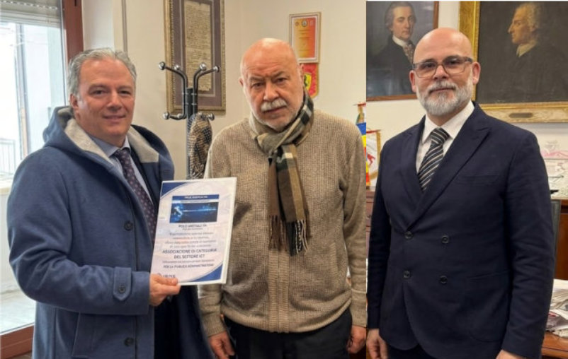 Roggiano Gravina guida la svolta digitale: il Comune diventa modello calabrese di innovazione e inclusione