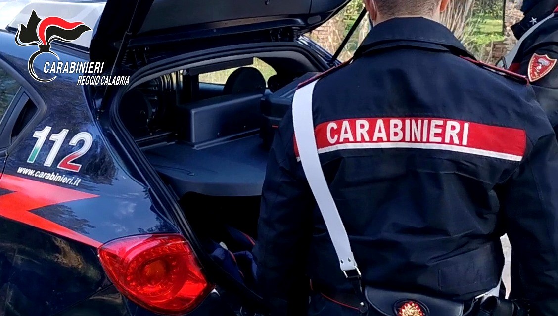 Pasqua blindata nella Piana: controlli straordinari dei Carabinieri, 22 denunciati