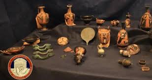 Tesori ritrovati tra Italia e Francia: 46 reperti archeologici tornano a Crotone e Sibari
