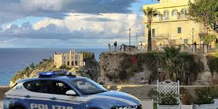 Tropea rafforza la sicurezza: il Posto di Polizia diventa Commissariato distaccato, Incoronato: “Svolta per turismo e legalità”
