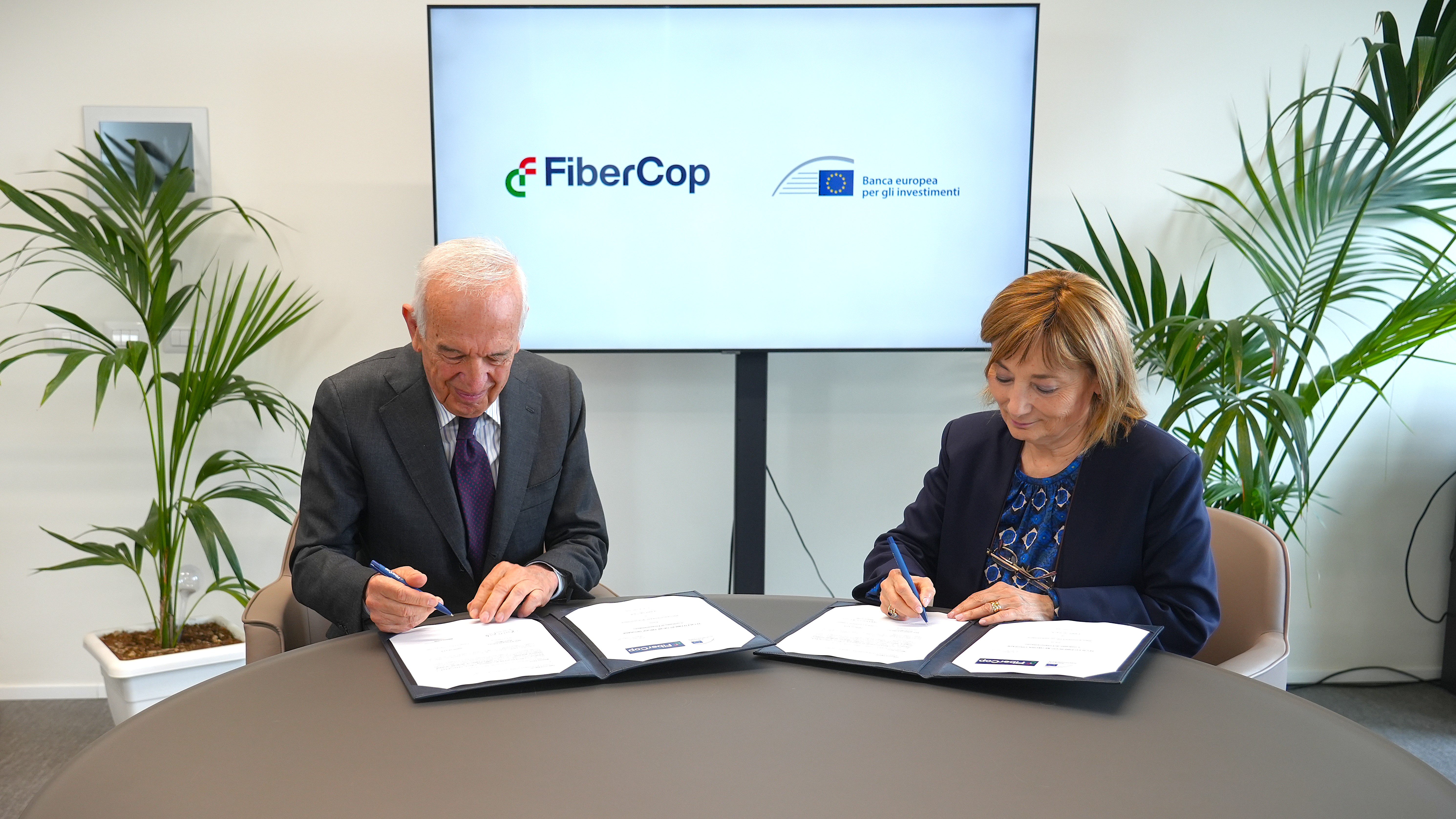 Italia Ultra-Veloce: BEI e FiberCop investono 1 miliardo per la rivoluzione digitale del Paese