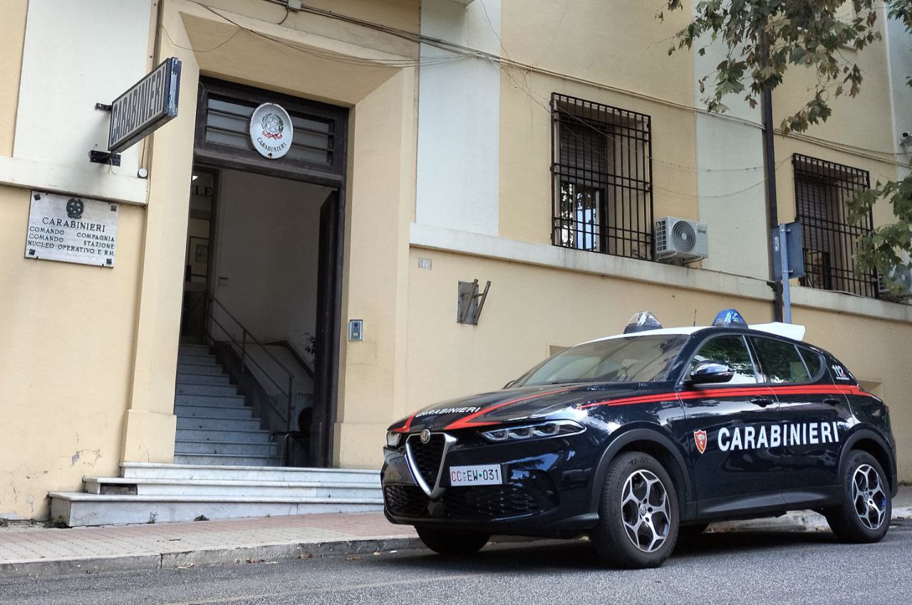 Maxi blitz antidroga tra Lazio e Calabria: smantellata rete internazionale della cocaina, scoperta raffineria clandestina nel Reggino