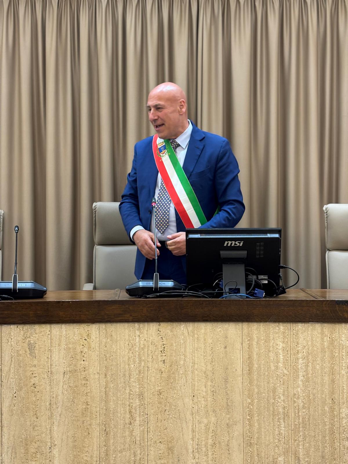 Crotone Guarda al Futuro: Vincenzo Voce Inizia il Secondo Mandato nel Segno di Unità e Sviluppo Strategico