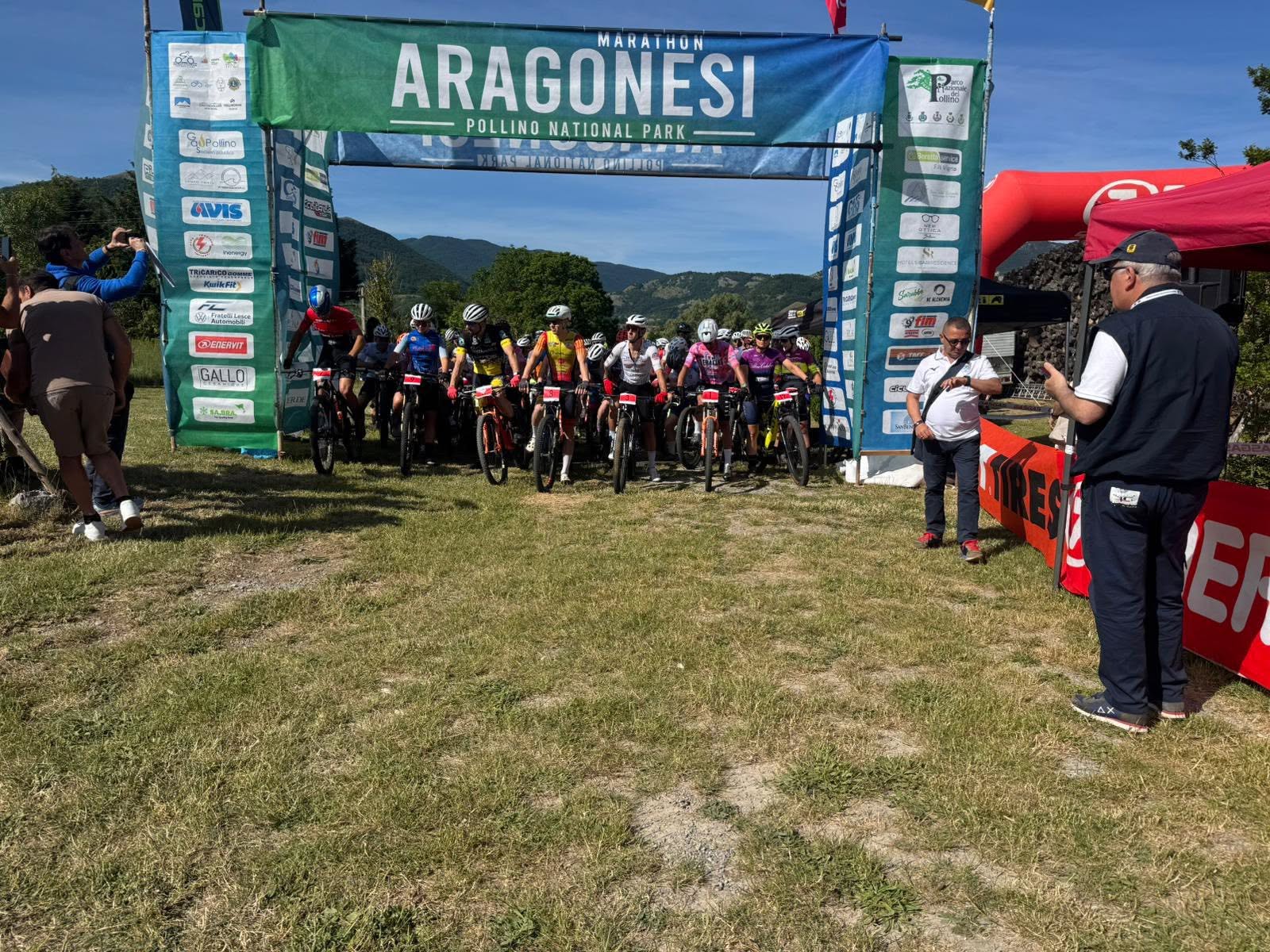 Il Pollino su Due Ruote: La Marathon degli Aragonesi Consacra Saracena Capitale del Turismo Esperienziale e della Sostenibilità!
