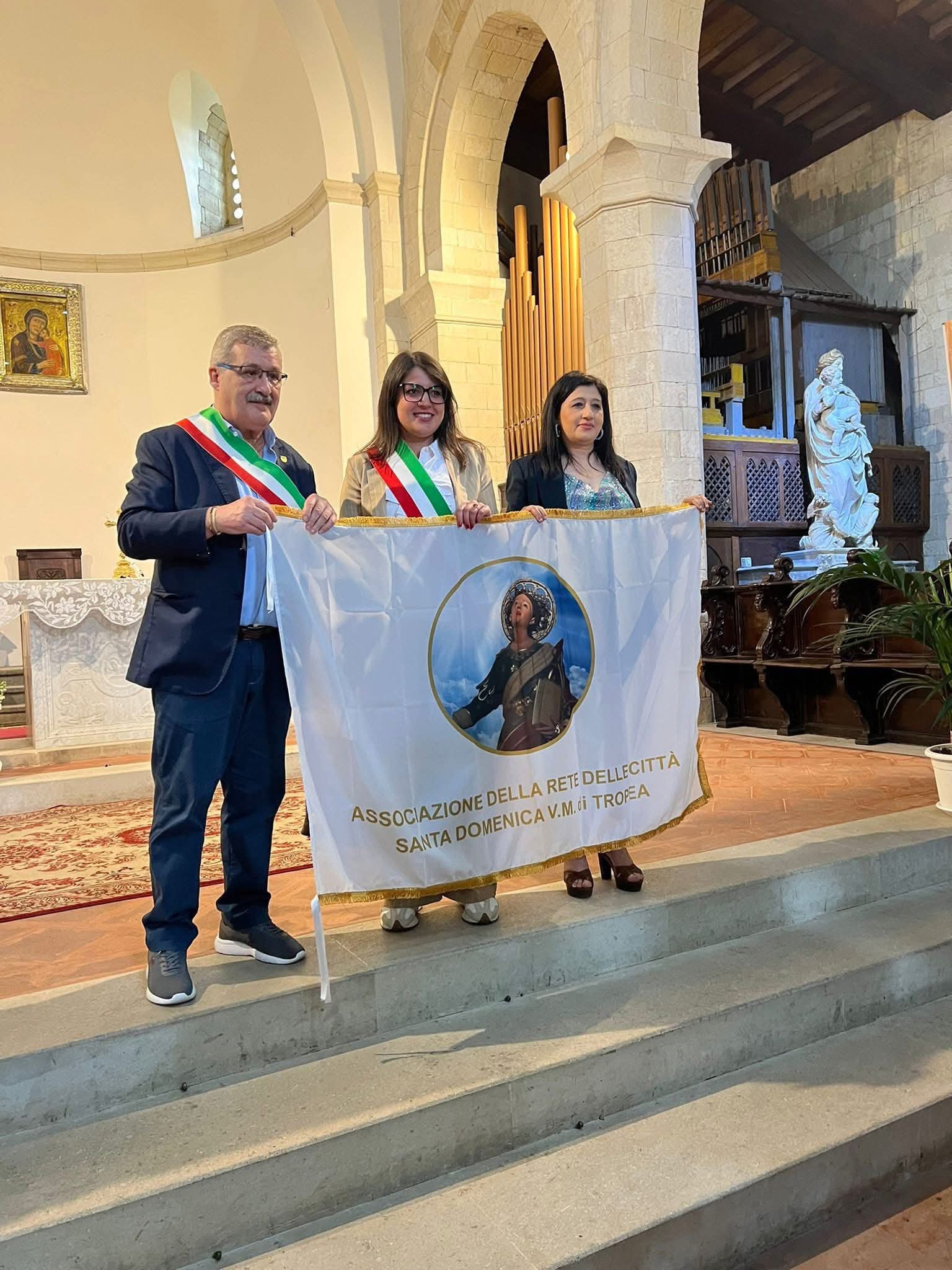 IL SUD SI UNISCE NEL SEGNO DELLA FEDE: SANTA DOMENICA TALAO REGINA DEL CULTO CHE VALICA I CONFINI USA