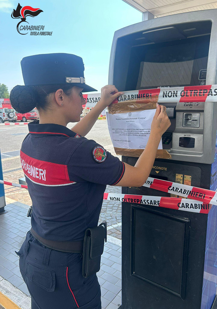 Tirreno cosentino, scatta il sequestro: rifiuti pericolosi e scarichi illeciti minacciano il fiume Noce