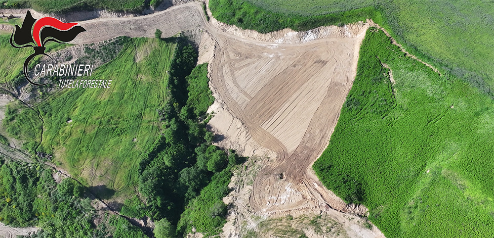 Limbadi, maxi sbancamento abusivo a Monteporo: 70mila metri quadri trasformati e cinque denunce