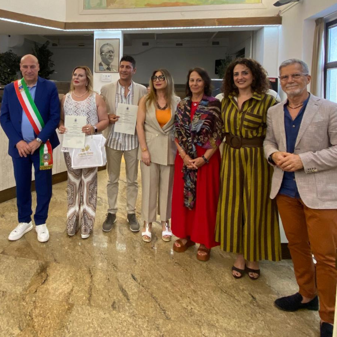 Crotone premia la scuola che cambia il futuro: tre docenti simbolo di inclusione, cultura e consapevolezza