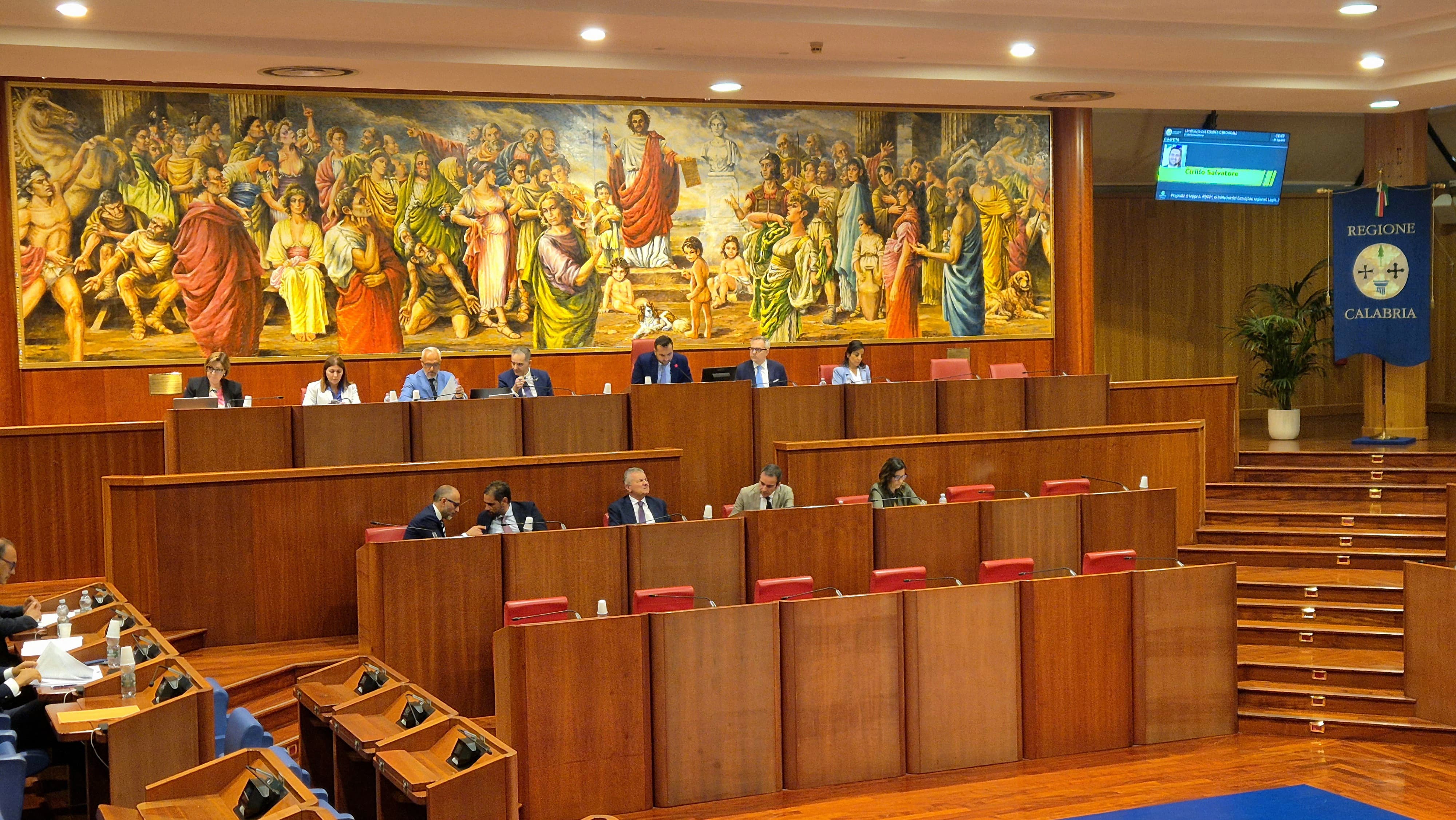 Consiglio regionale della Calabria, il 5 agosto torna l’Aula: bilanci, infrastrutture e nuove leggi al centro dei lavori
