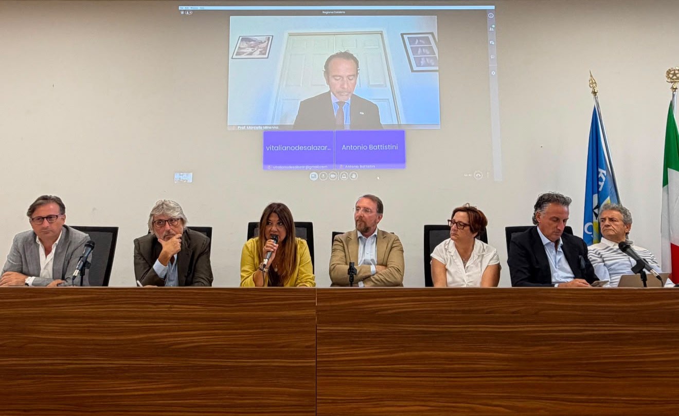 Randagismo, la Regione avvia il Piano straordinario: undici unità veterinarie mobili in Calabria