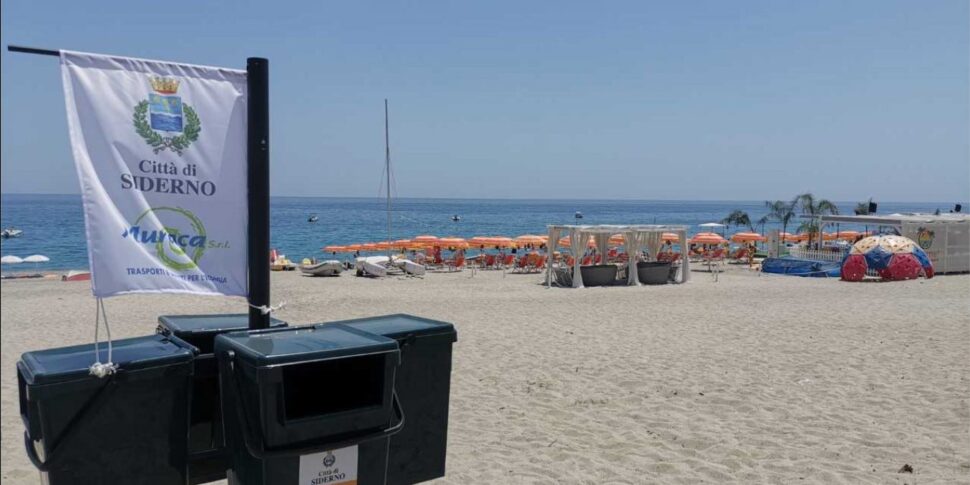 Siderno, donna trovata morta in mare: il corpo vicino alla battigia