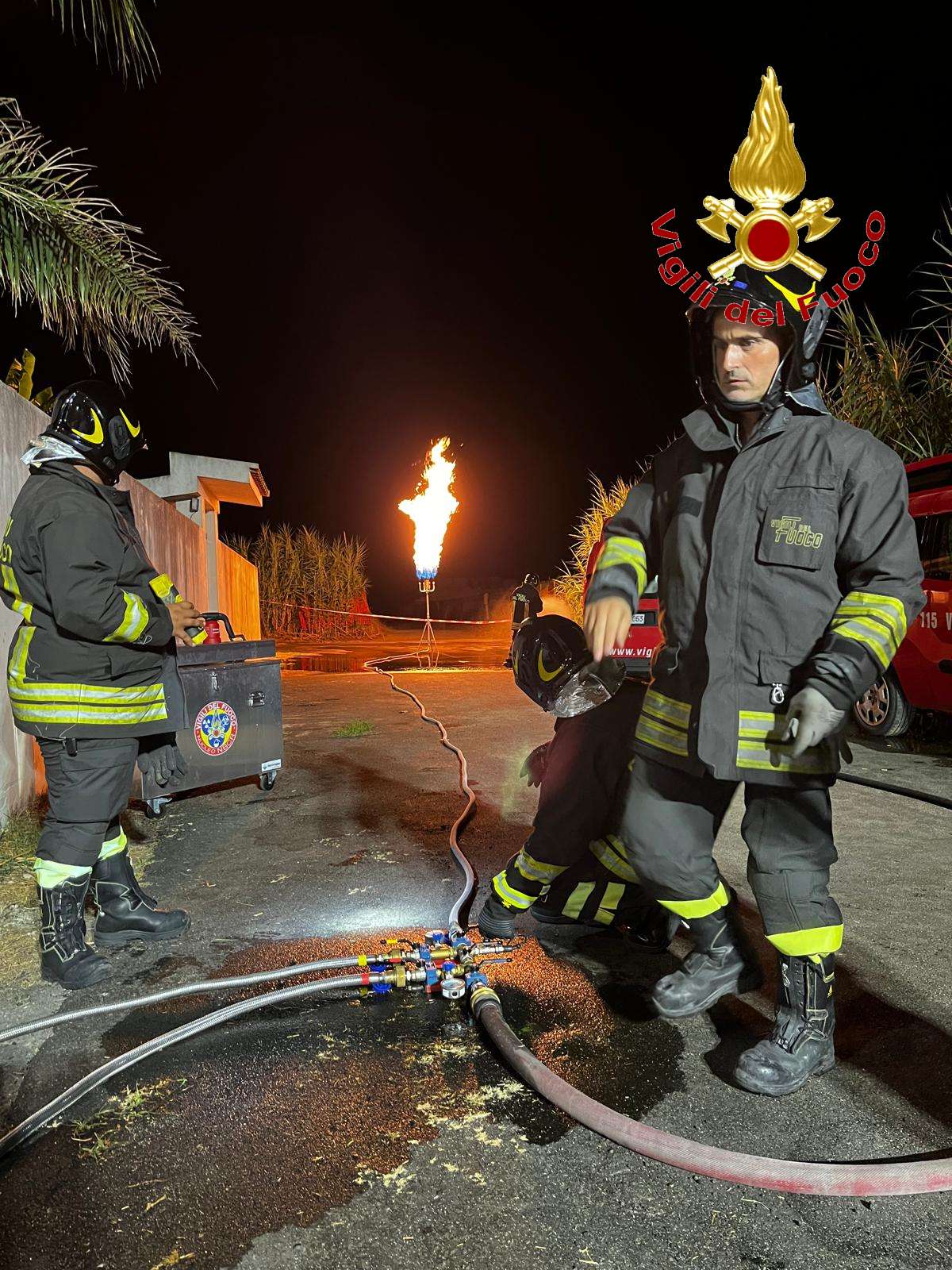 Nicotera Marina, fuga di GPL da un serbatoio interrato: intervento dei Vigili del Fuoco fino a notte