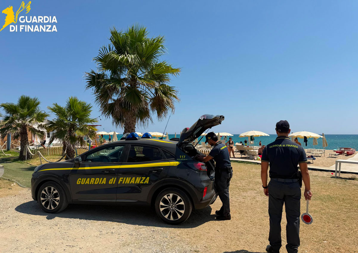 Maxi controlli della Guardia di Finanza in Calabria: 474 irregolarità fiscali e sette arresti
