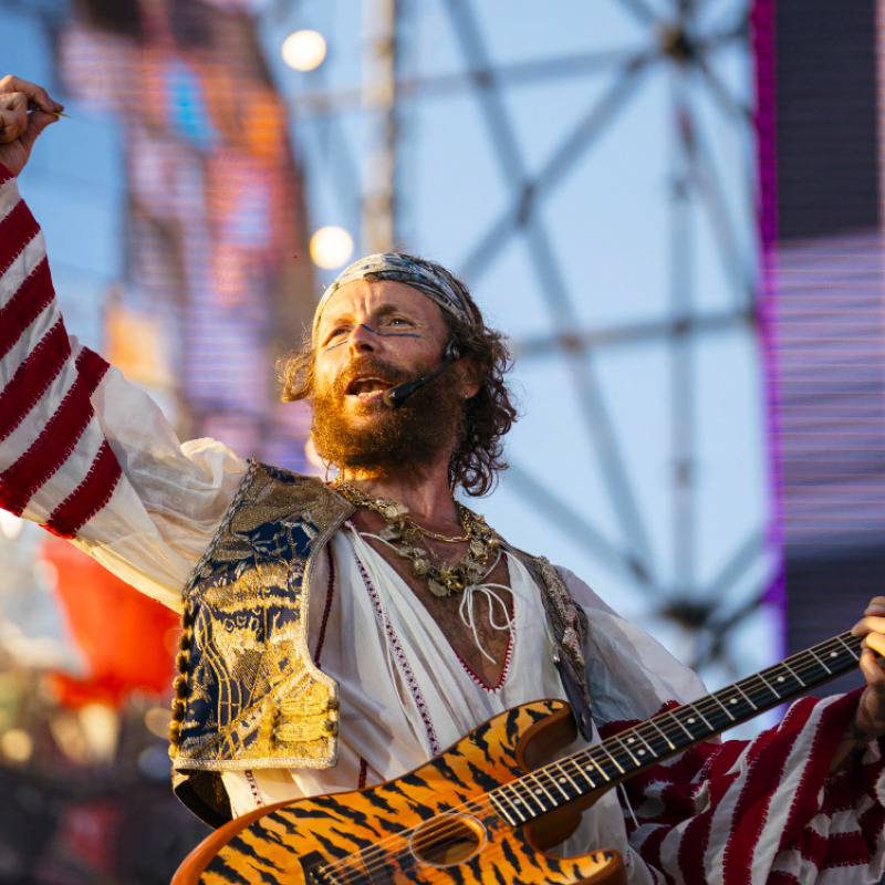 Jovanotti a Catanzaro, sei treni straordinari dopo il concerto: collegamenti nella notte tra il 22 e il 23 agosto