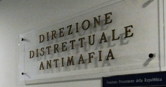 ‘Ndrangheta a Reggio Calabria, il ciondolo della massoneria e i legami nelle carte di “Matrix”