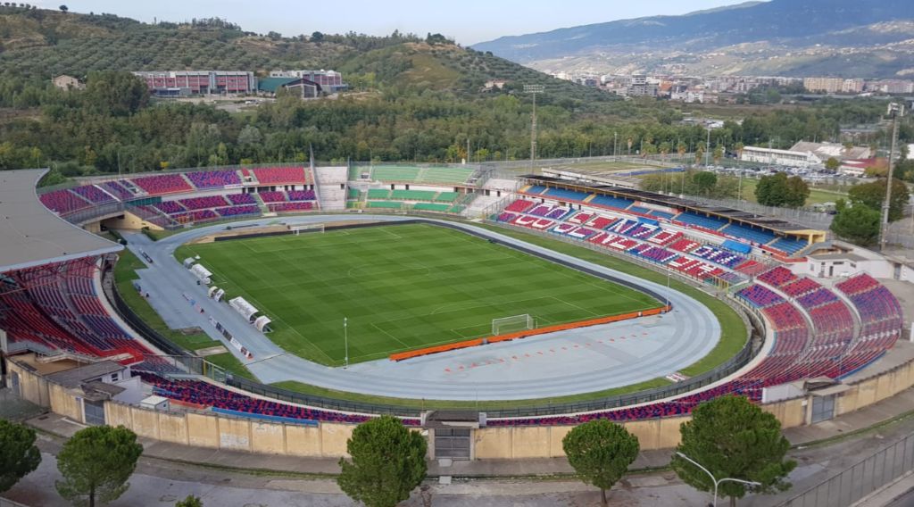 Cosenza Calcio, il Consiglio di Stato sospende la decisione del Tar: via libera al ritorno al San Vito-Marulla