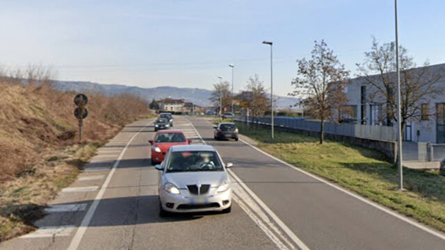Incidente nel Vibonese, auto finisce fuori strada: due morti