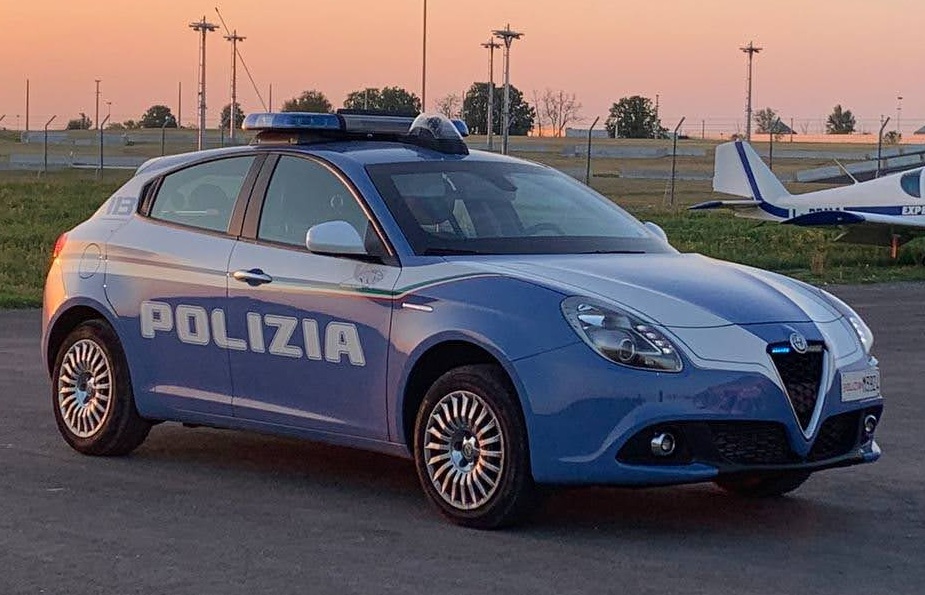 Rimpatriato in Egitto 21enne della “banda del monopattino”