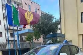 Crotone, maltrattamenti e minacce alla compagna: arrestato un uomo
