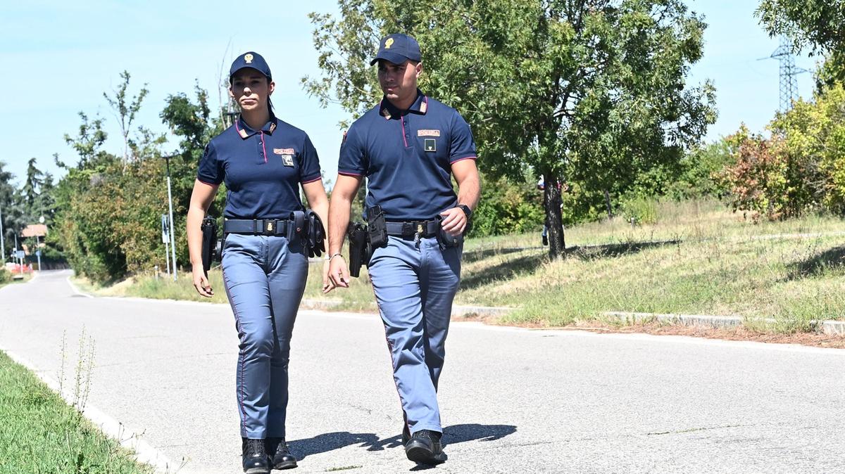 Tortora, quattro arresti dopo il blitz in un casolare: sequestrati droga e oltre 5mila euro